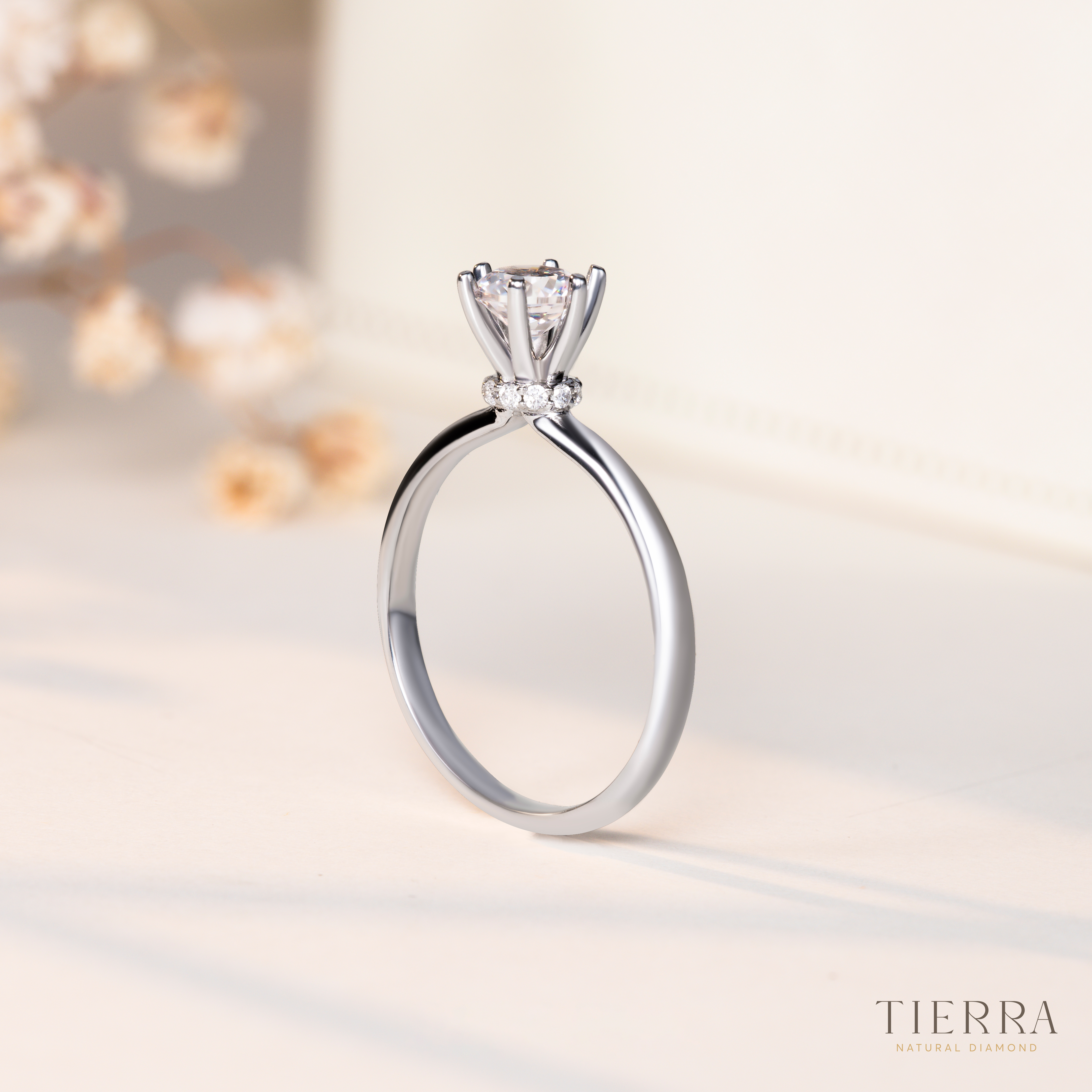 Lý do nên chọn nhẫn đính hôn đơn giản - Vẻ đẹp thanh lịch bất biến theo thời gian  - 1